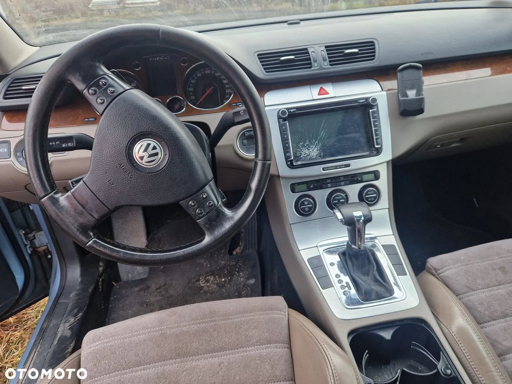 Volkswagen Passat 2.0 TDI DPF DSG Individual Chrom dunkel - 15