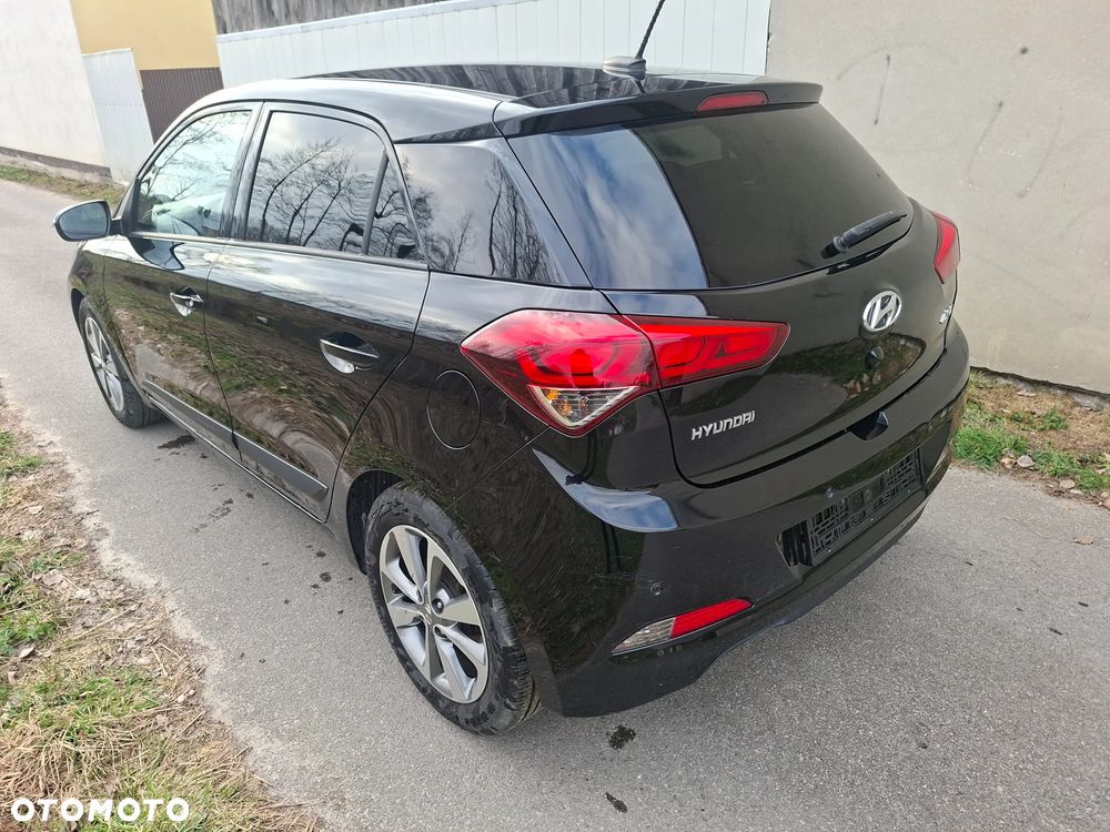 Hyundai i20 1.2 Intro Edition - 4