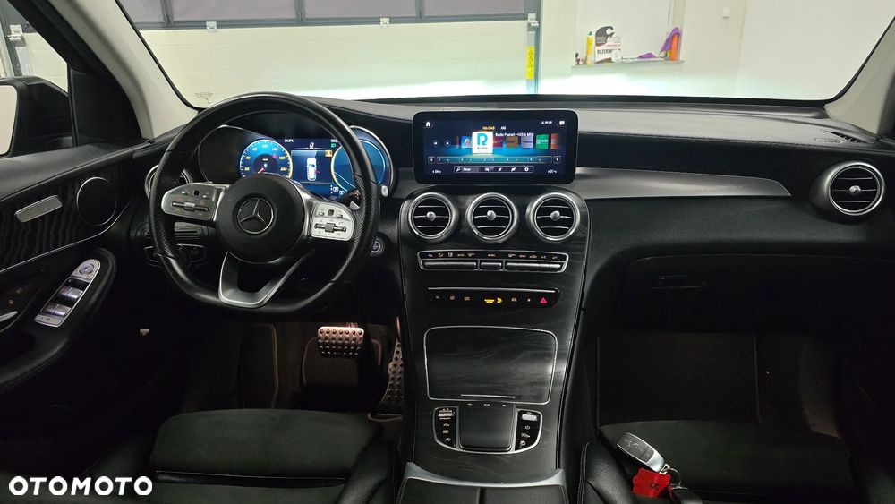 Mercedes-Benz GLC 300 d 4Matic 9G-TRONIC AMG Line Plus - 20