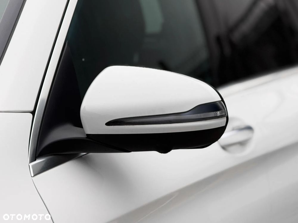 Mercedes-Benz GLC 300 4Matic 9G-TRONIC - 15