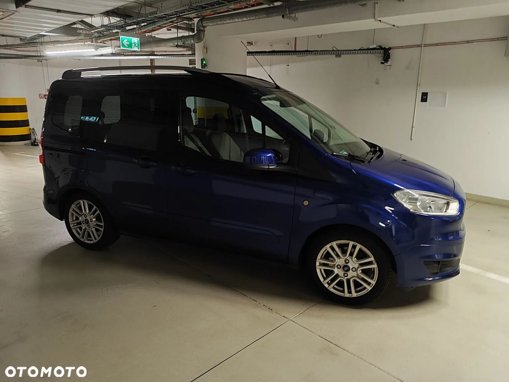 Ford Tourneo Courier 1.0 EcoBoost Titanium - 5