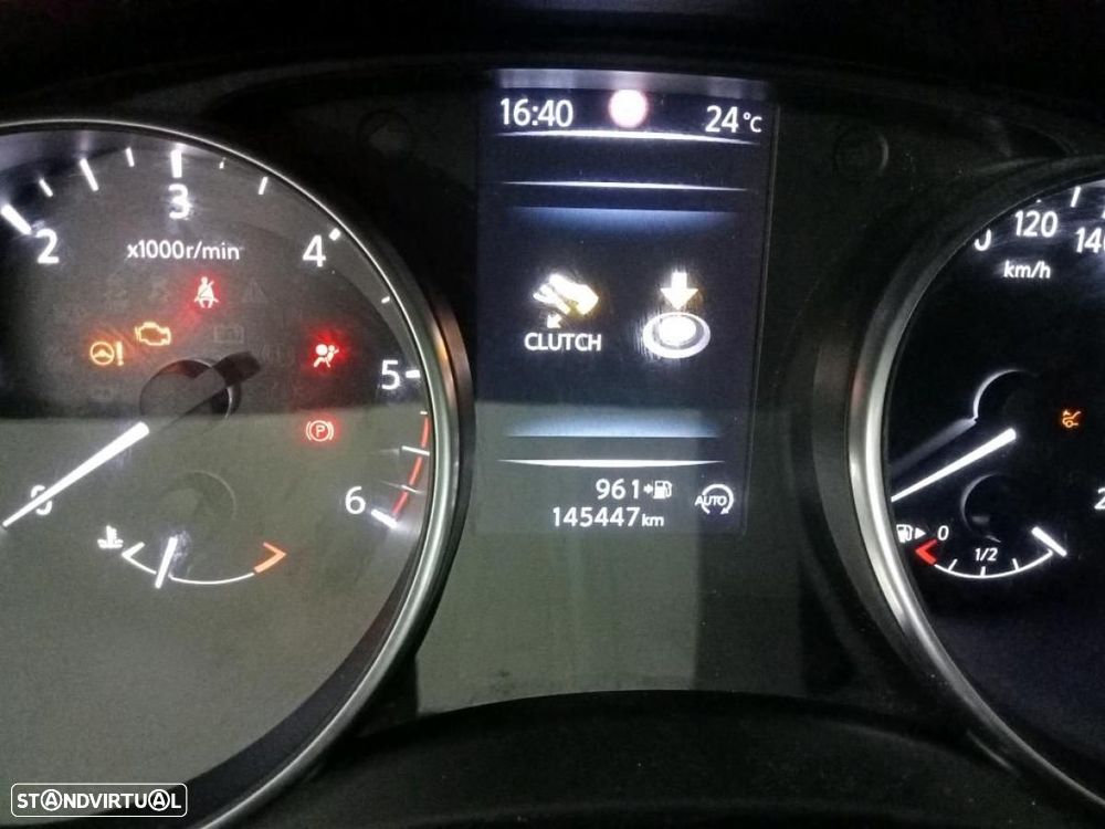 Nissan Qashqai 1.5 dCi N-Connecta - 6