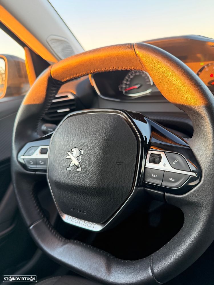 Peugeot 2008 1.2 PureTech Allure Pack - 13
