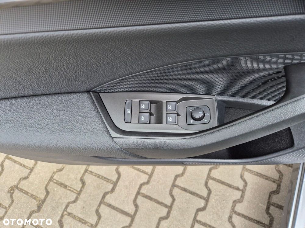 Skoda Octavia 2.0 TDI Drive Essence DSG - 14