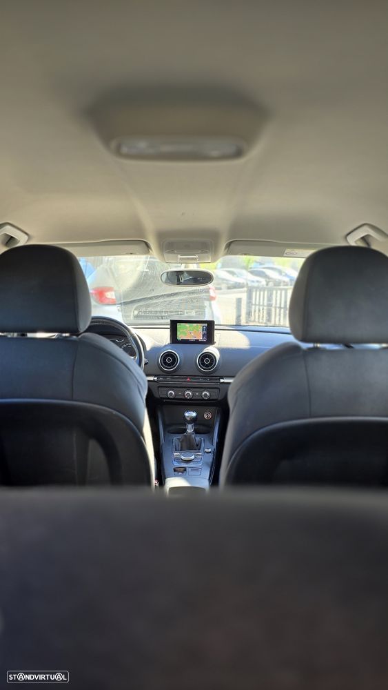 Audi A3 Sportback 1.6 TDI Ambiente - 6