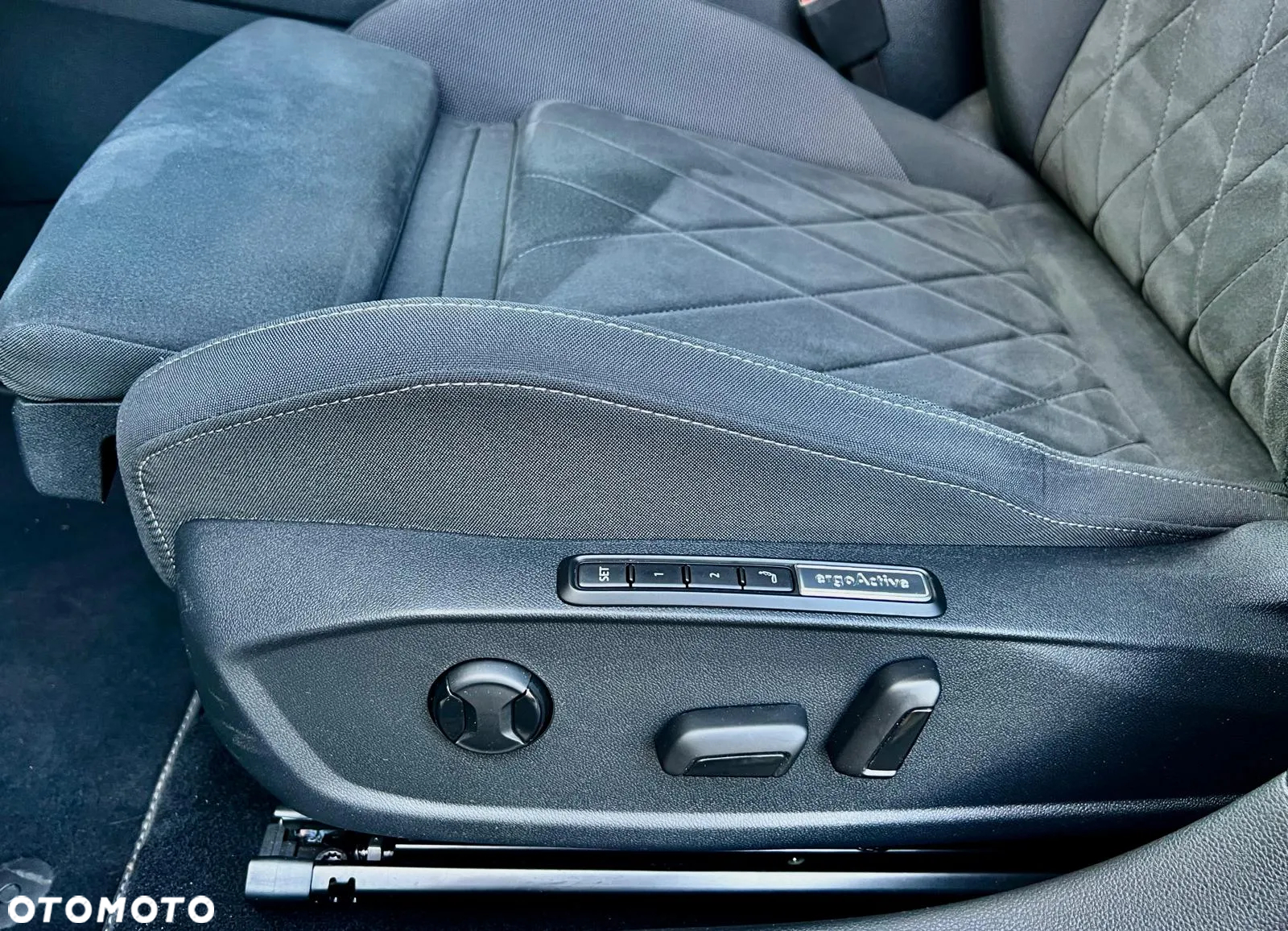 Volkswagen Golf VIII 1.5 TSI EVO Style - 14