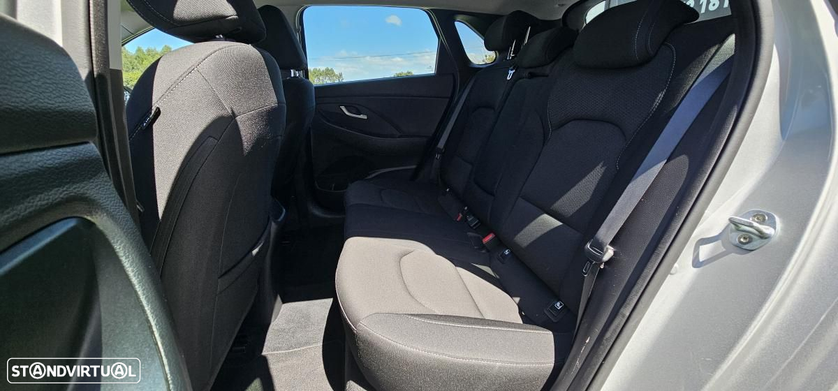 Hyundai i30 1.6 CRDI STyle - 22