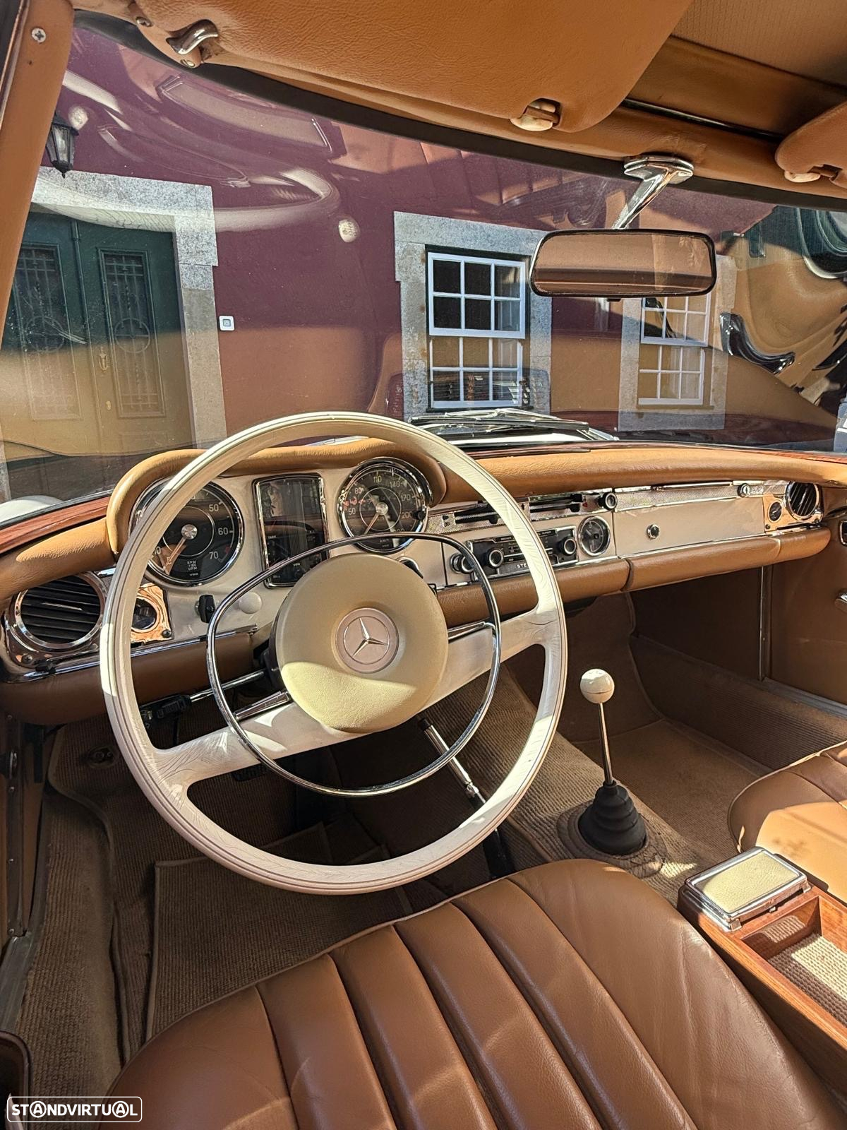 Mercedes-Benz SL 230 - 12