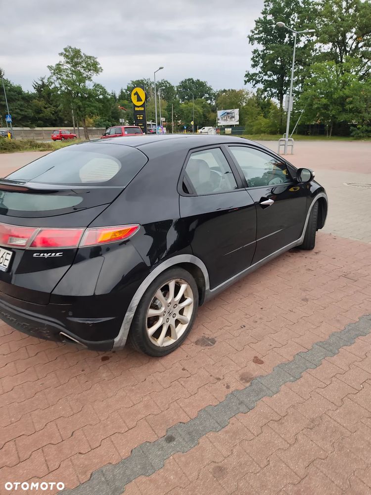 Honda Civic 1.8 Executive - 6
