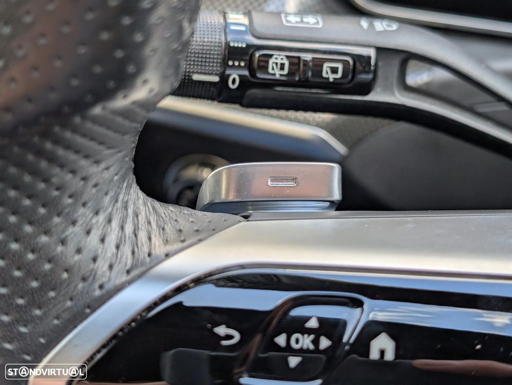 Mercedes-Benz C 300 d AMG Line - 25