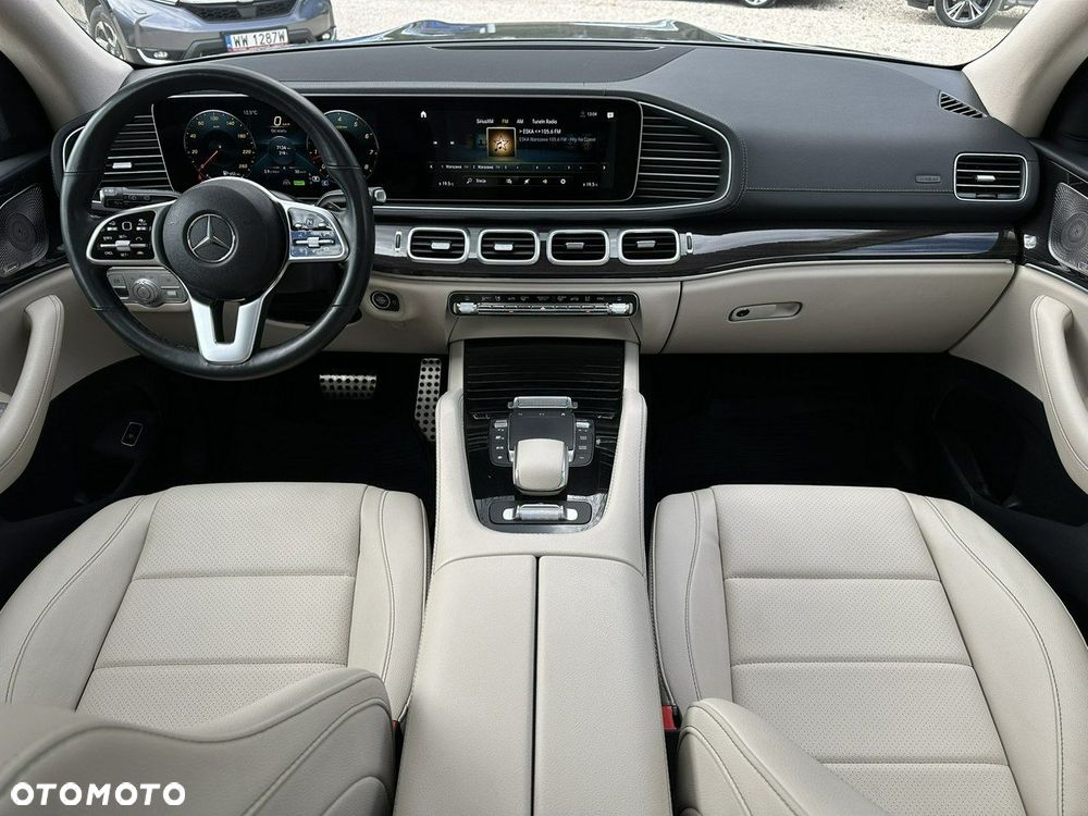 Mercedes-Benz GLS - 27