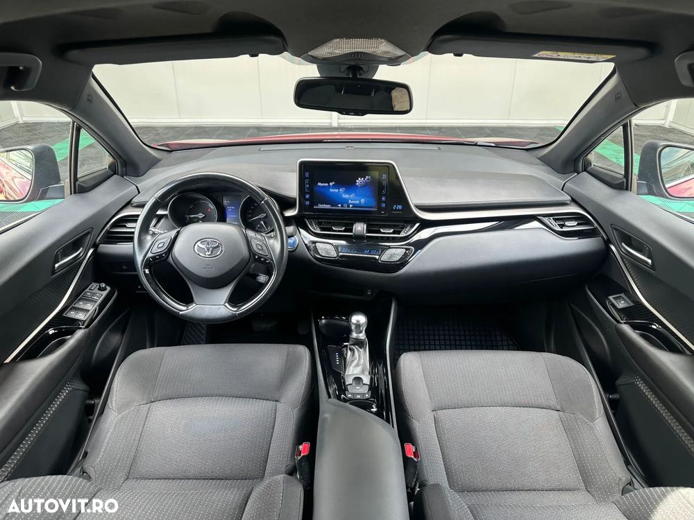Toyota C-HR Lounge - 4