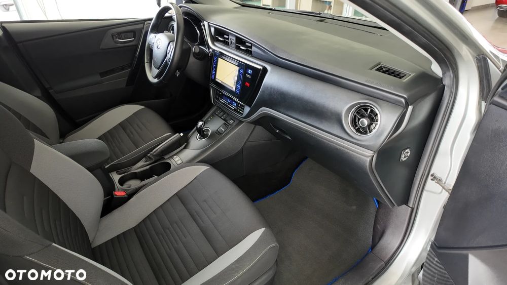 Toyota Auris 1.8 VVT-i Hybrid Automatik Edition-S - 17