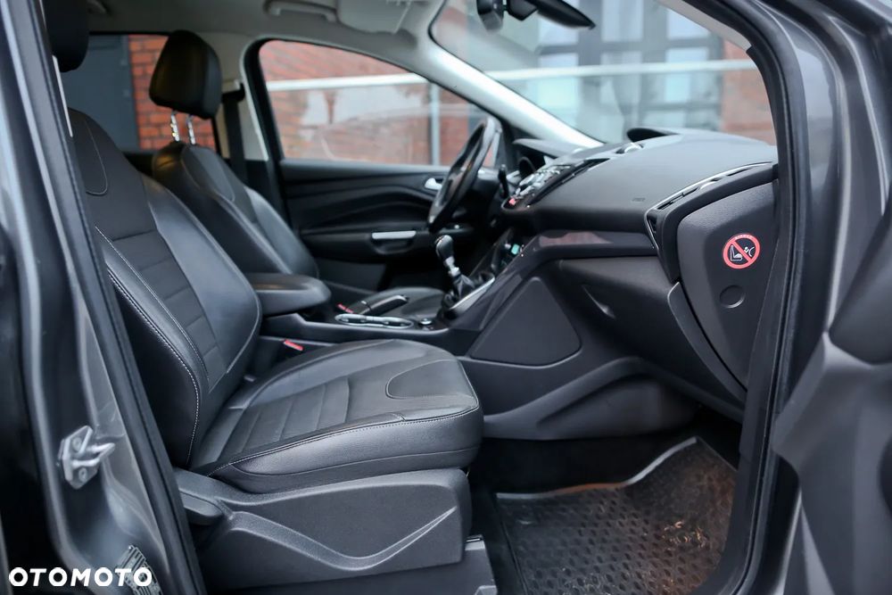 Ford Kuga 2.0 TDCi 4x4 Titanium - 25
