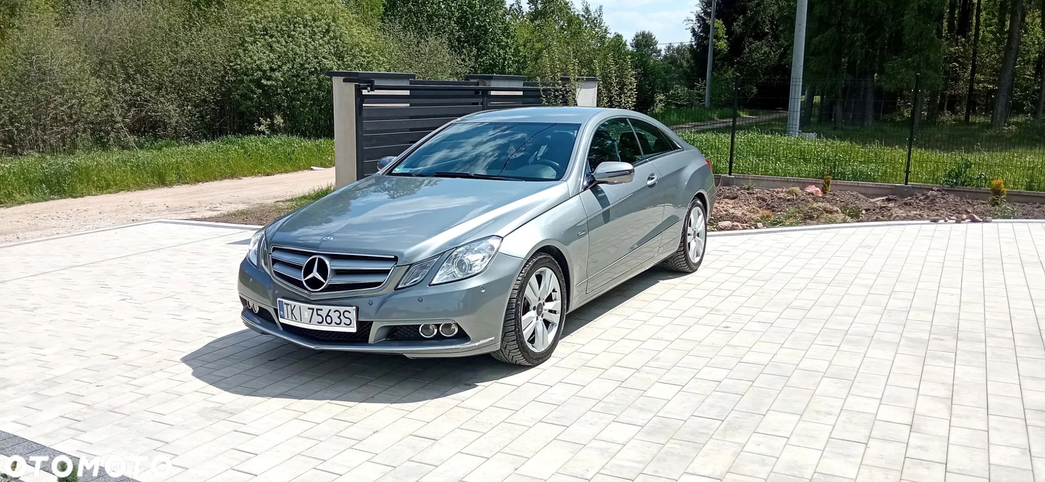 Mercedes-Benz Klasa E 250 CGI BlueEffICIENCY - 1