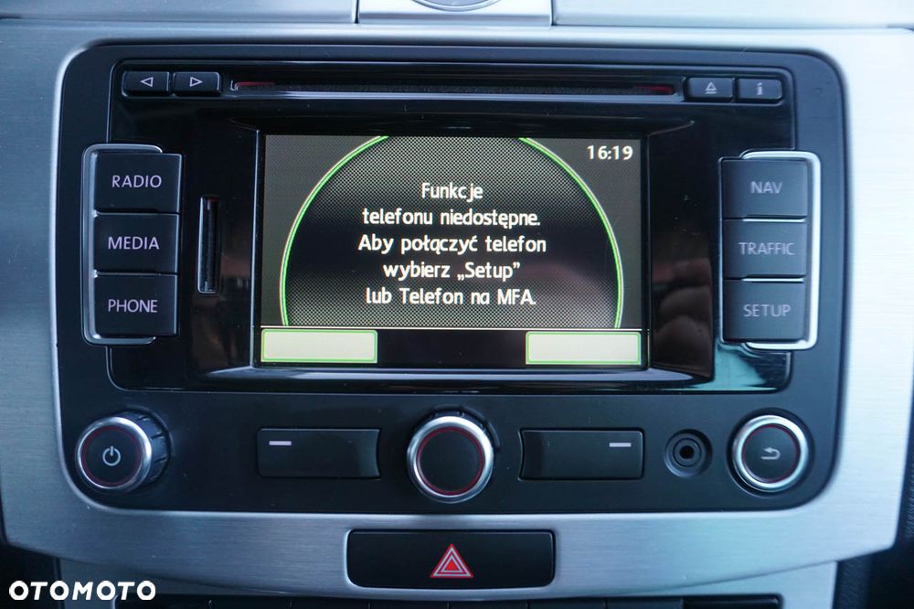 Volkswagen Passat - 15