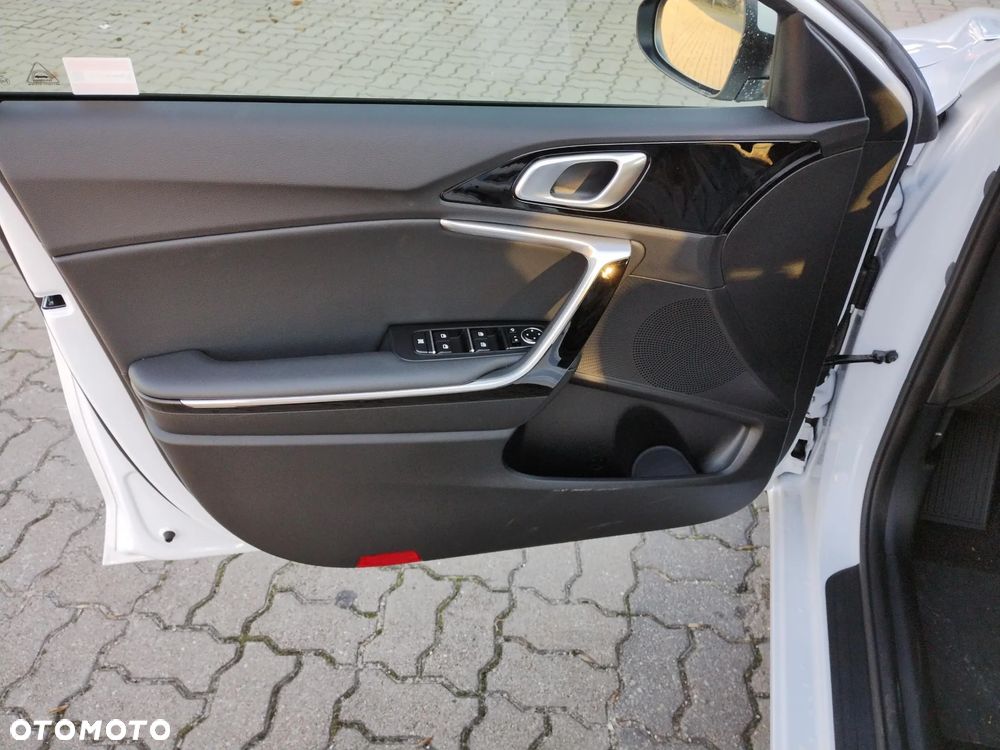 Kia Ceed 1.5 T-GDI Tribute - 10