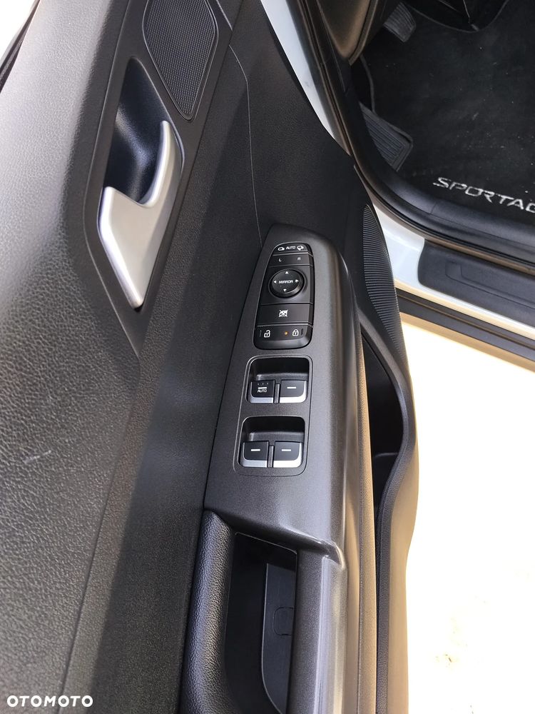 Kia Sportage 1.6 GDI 2WD DREAM-TEAM EDITION - 15