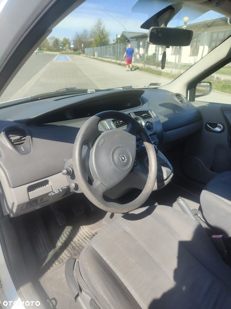 Renault Scenic 1.9 dCi FAP Conquest - 19