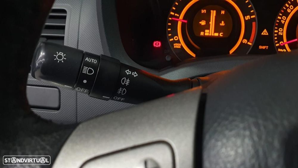 Toyota Auris 2.0 D-4D Exclusive - 19