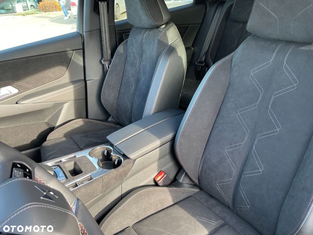 DS Automobiles DS 7 Crossback - 11