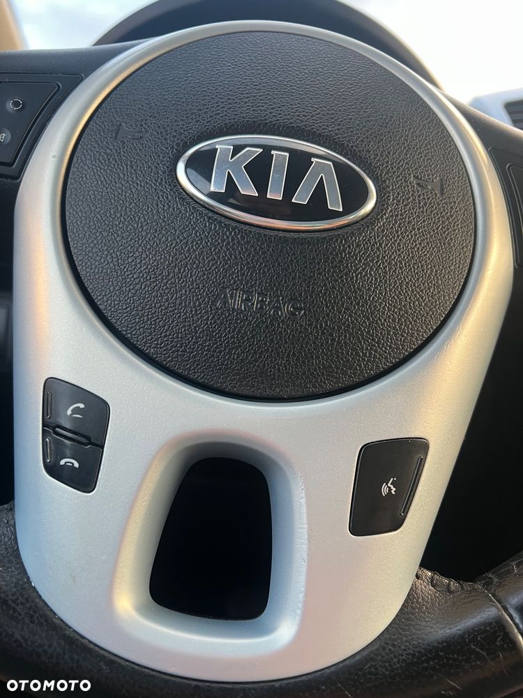 Kia Venga 1.6 CVVT Automatik Platinum Edition - 25