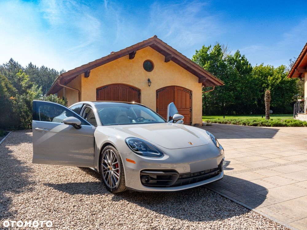 Porsche Panamera - 14