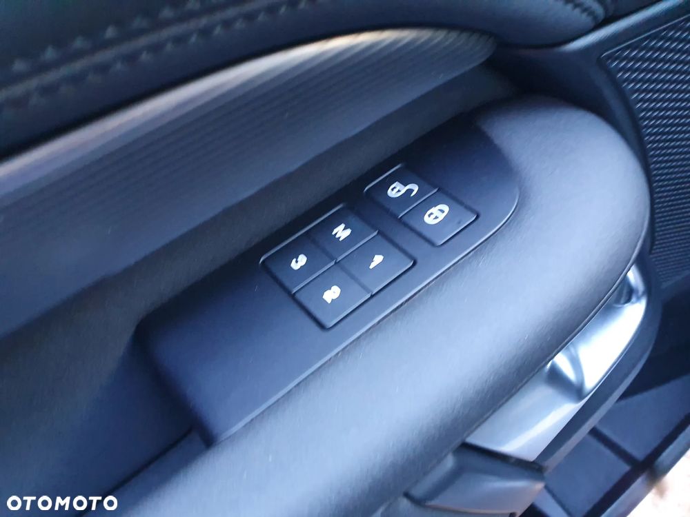 Land Rover Discovery 2.0 SD4 HSE Luxury - 21