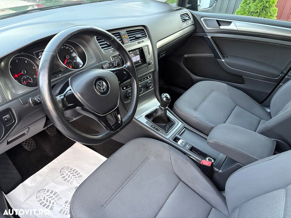 Volkswagen Golf 1.6 TDI BlueMotion Technology Cup - 6