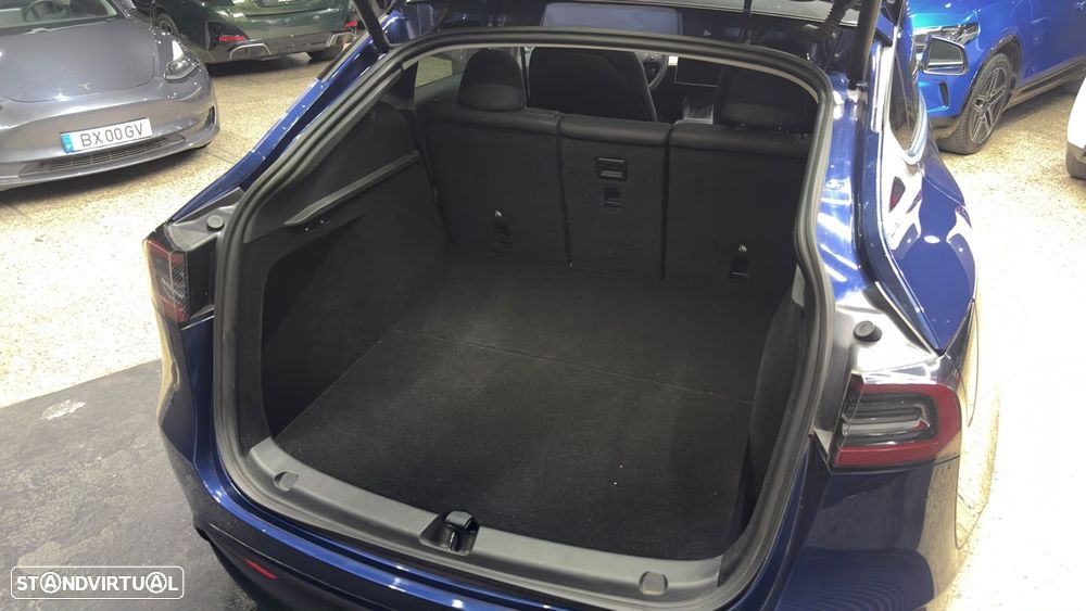 Tesla Model Y Performance Dual Motor AWD - 41
