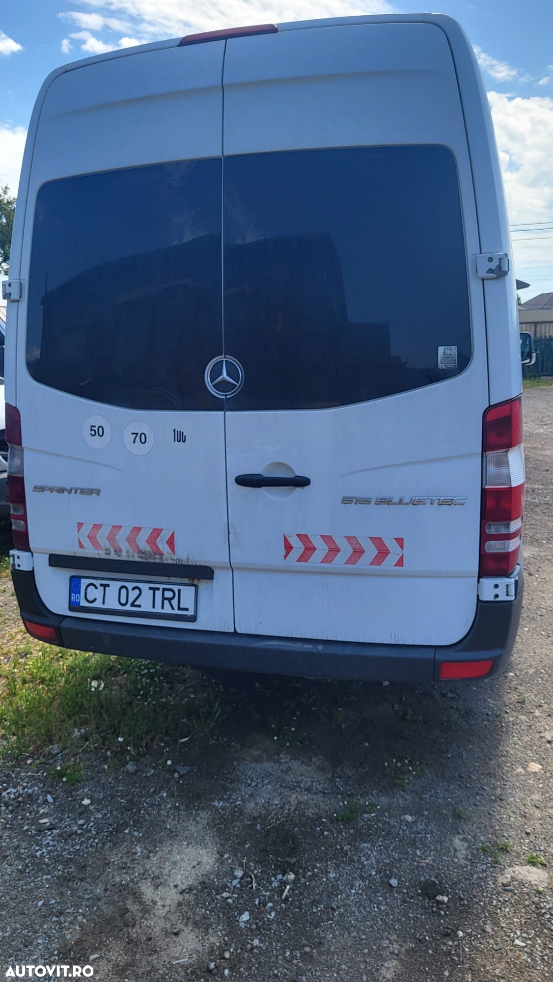 Mercedes-Benz Sprinter - 9
