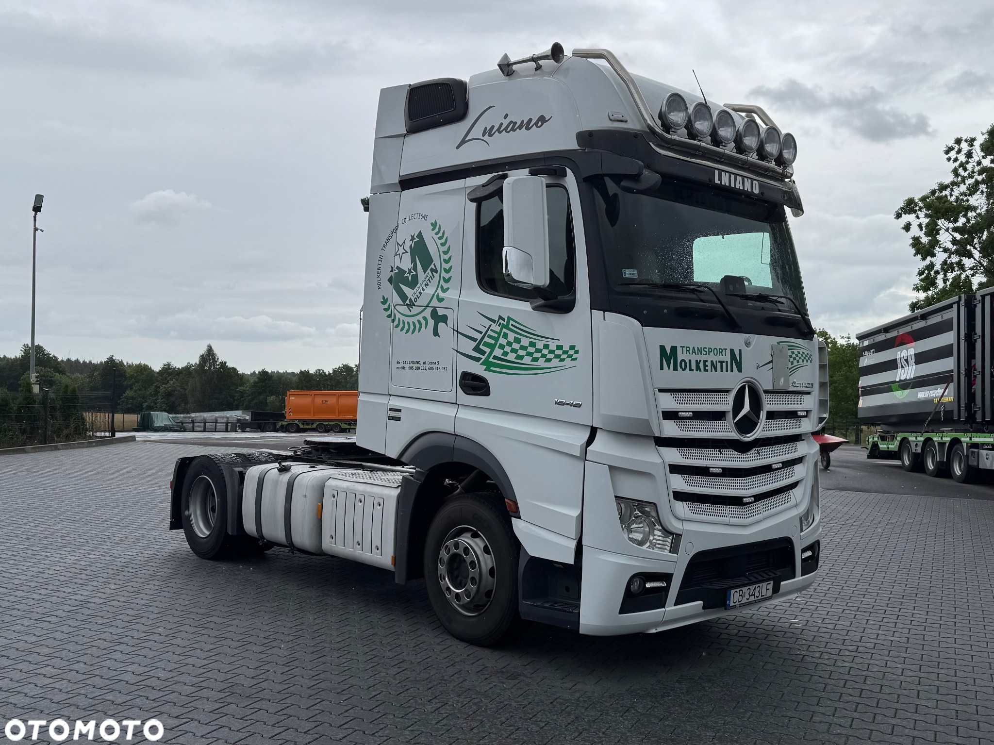 Mercedes-Benz Actros MP4 - 9