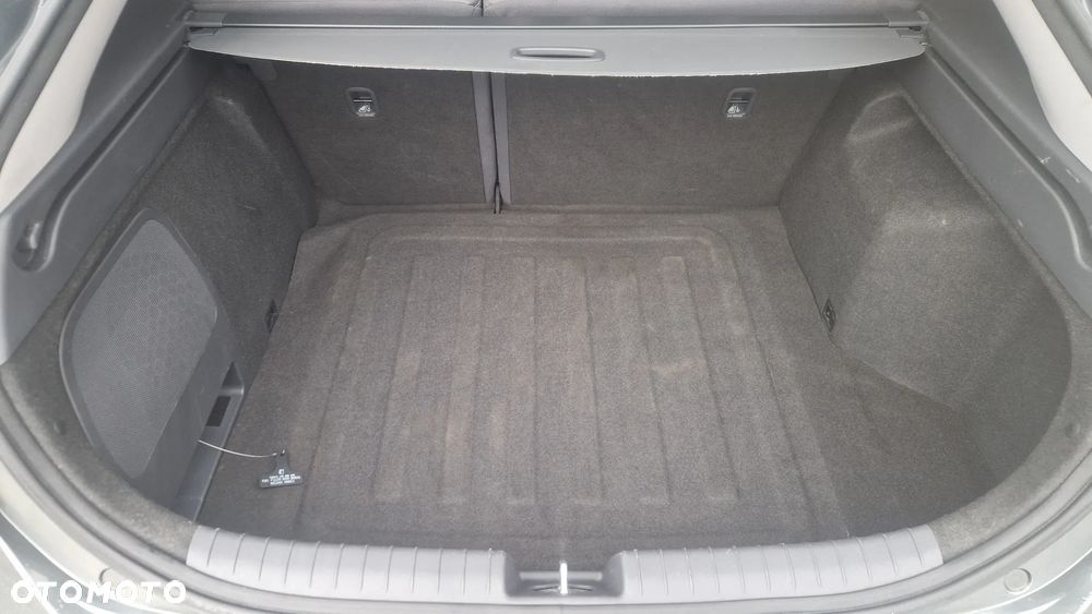 Hyundai IONIQ Hybrid Platinum - 9