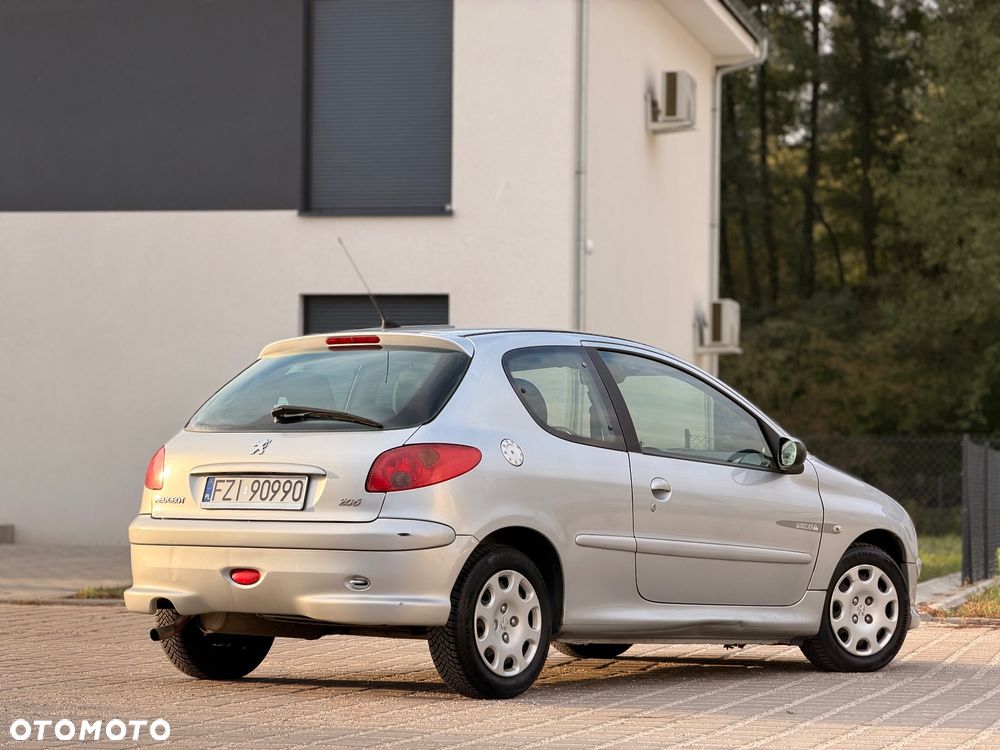 Peugeot 206 - 12