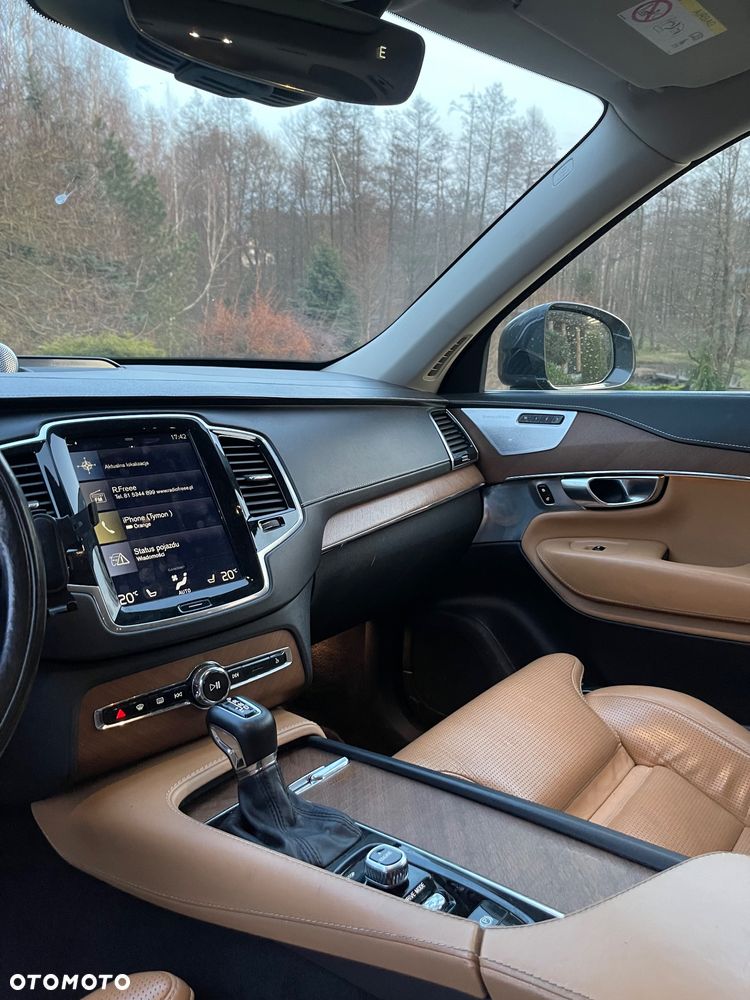 Volvo XC 90 D5 SCR AWD Inscription 7os - 24