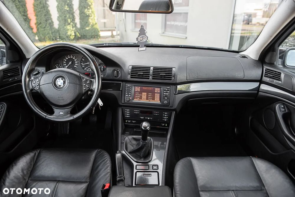 BMW Seria 5 - 26