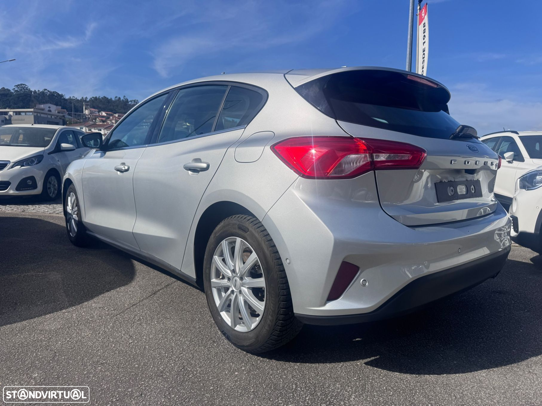 Ford Focus 1.0 EcoBoost S&S COOL&CONNECT - 5