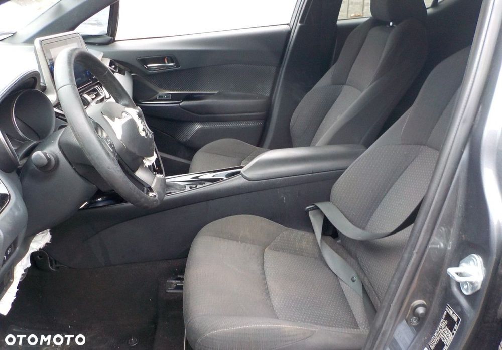 Toyota C-HR - 23