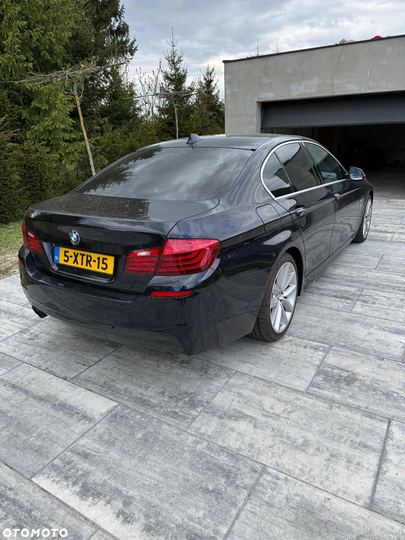 BMW Seria 5 520i Sport-Aut - 9