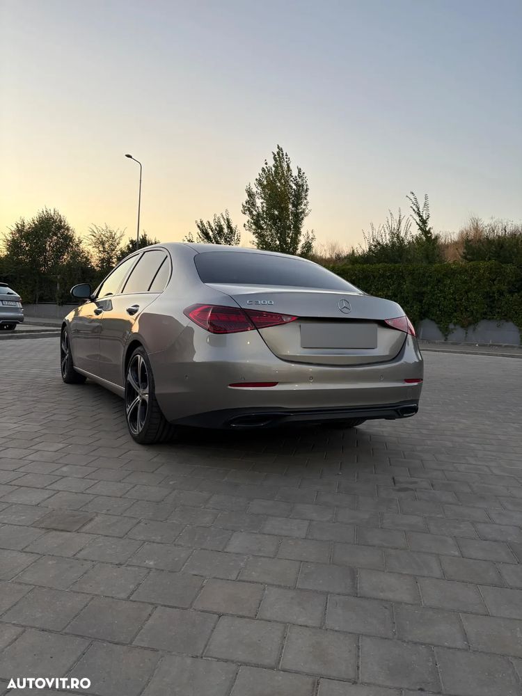 Mercedes-Benz C 300 MHEV - 6
