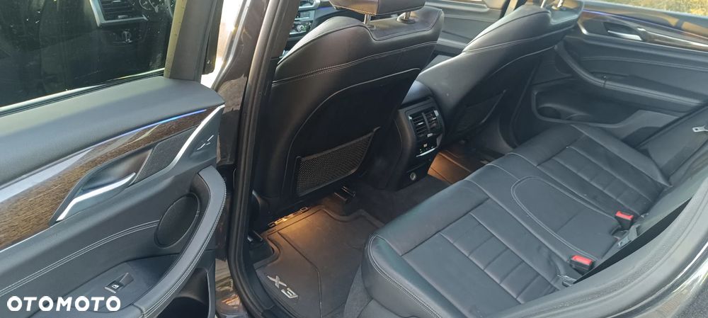 BMW X3 xDrive30i GPF Luxury Line - 13