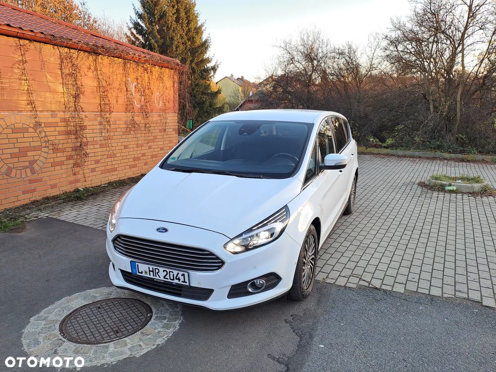 Ford S-Max 2.0 EcoBlue Titanium - 1