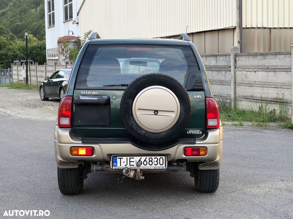 Suzuki Grand Vitara 2.0 TD A/C - 10