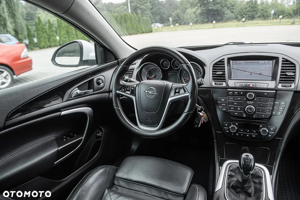 Opel Insignia 2.0 Turbo - 26
