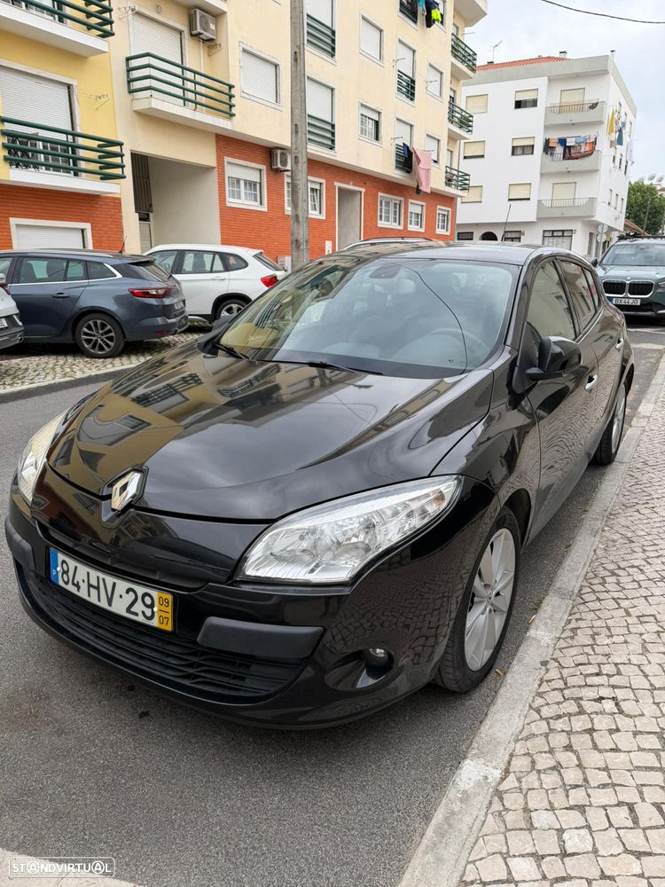Renault Mégane 1.5 dCi Dynamique S - 1