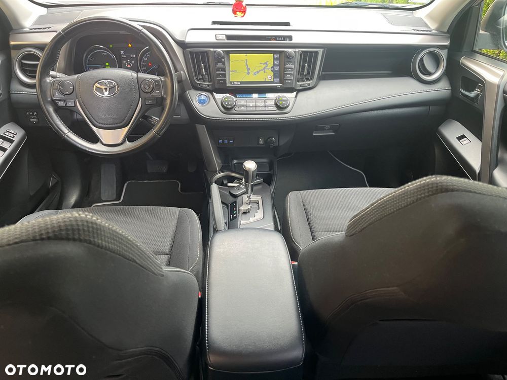 Toyota RAV4 - 24