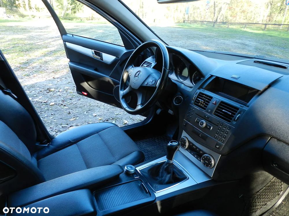 Mercedes-Benz Klasa C 180 Kompressor - 11