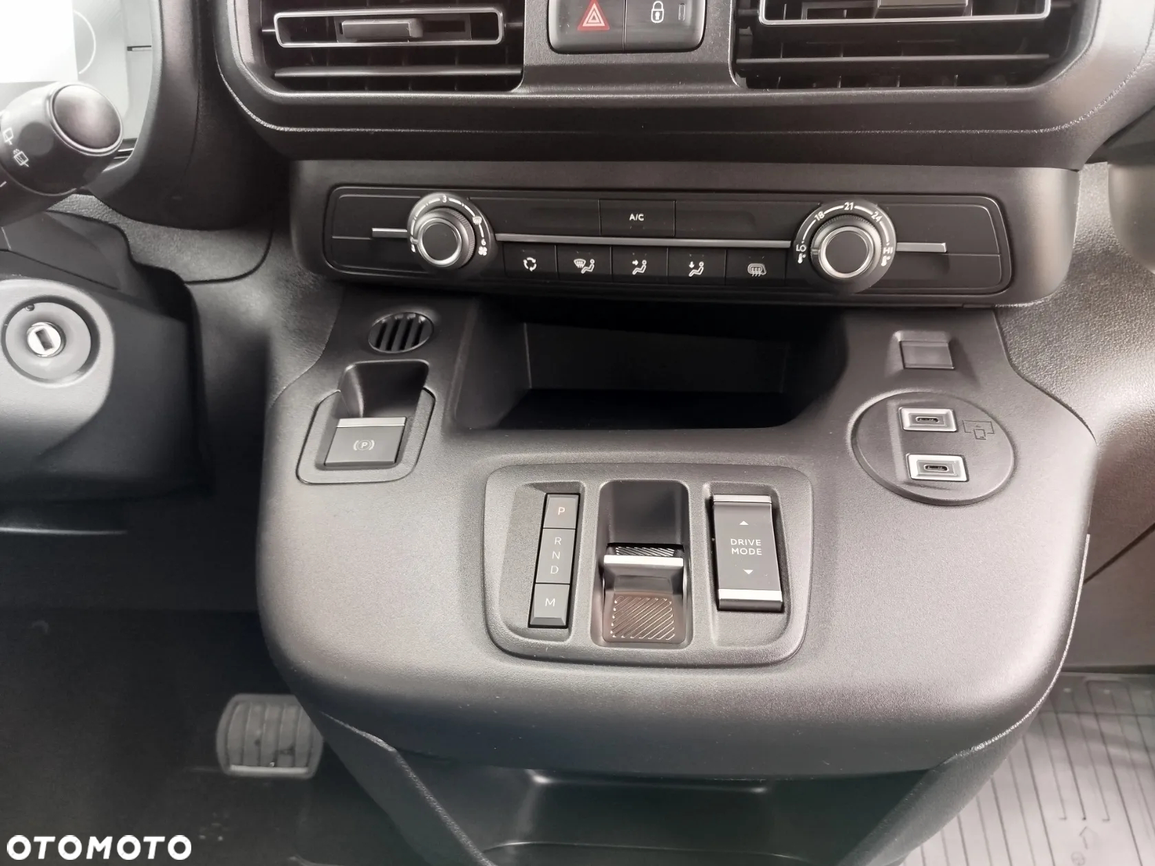 Toyota Proace City - 16