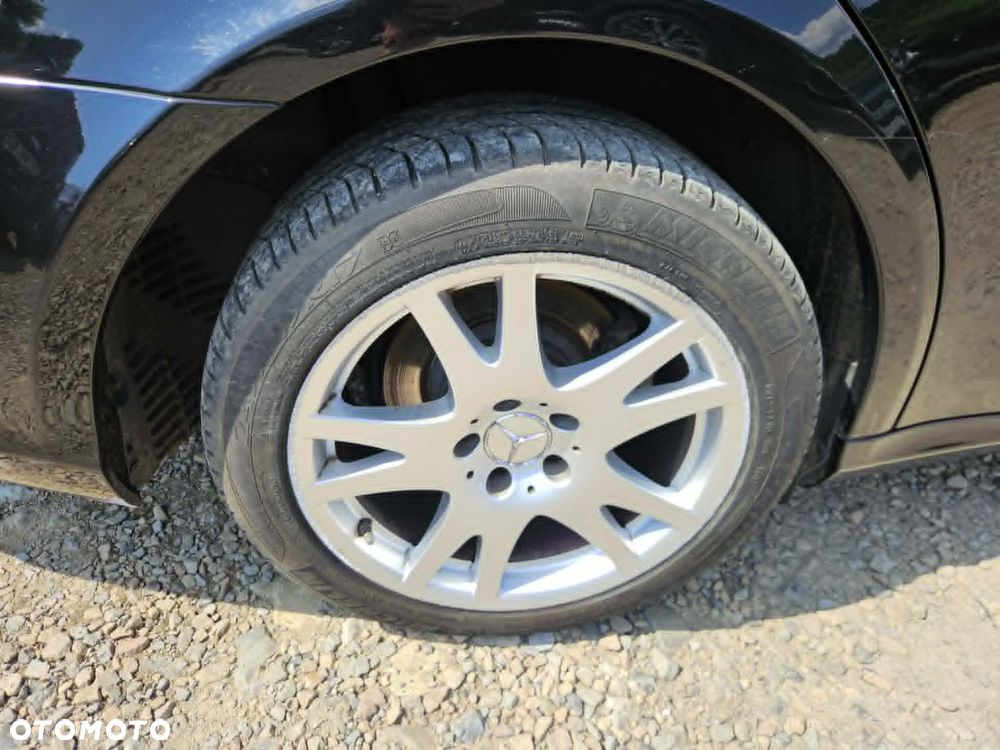 Mercedes-Benz CLS 350 CGI 7G-TRONIC - 24