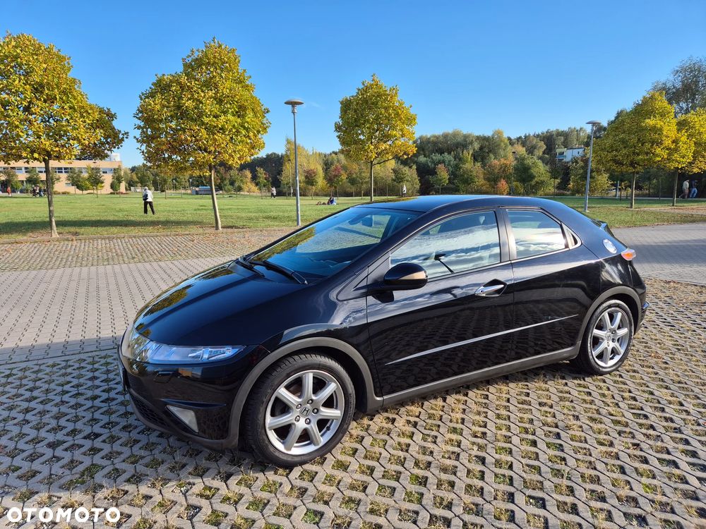 Honda Civic 1.8 Executive - 26